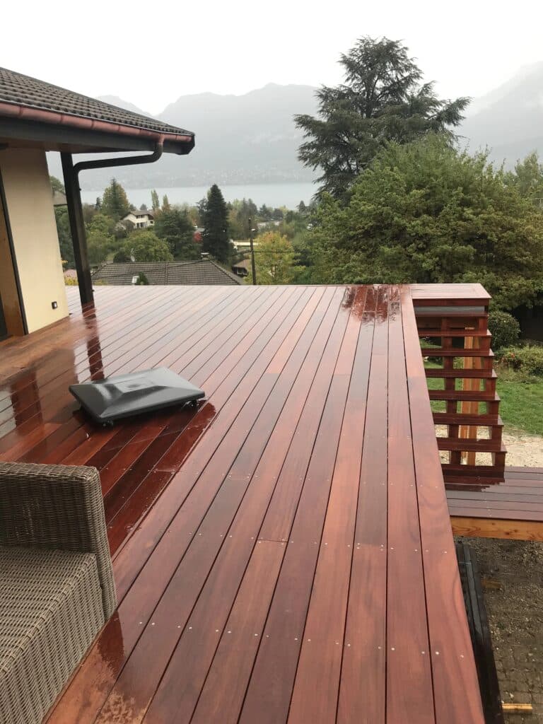 Photo d'une création de terrasse faite par Gaël Pecoul de P'COOL BOIS